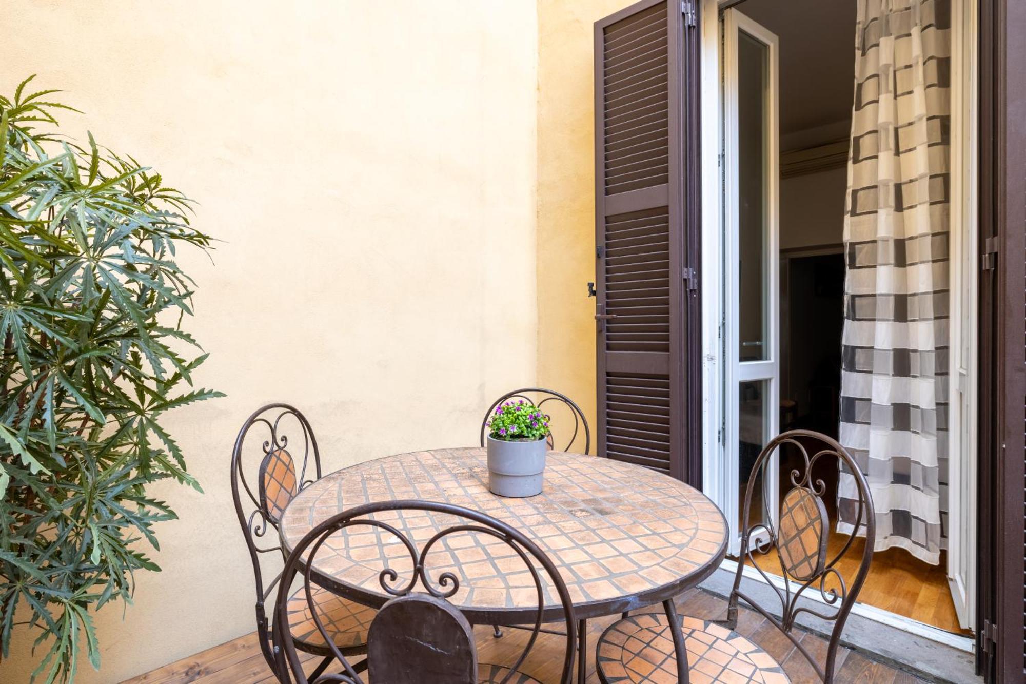 Ombrellari Secret Terrace
